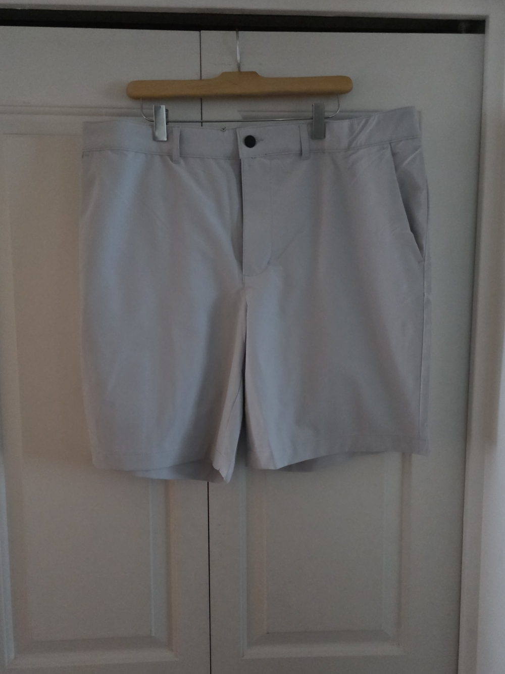 Gerry Weber Light Gray Flat-Front Performance Shorts